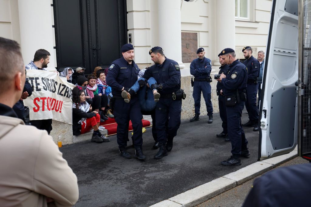 Zbog hrvatskog odnosa s Izraelom organiziran prosvjed ispred Ministarstva vanjskih i europskih poslova - 5