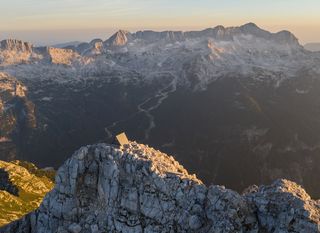 Planinarsko sklonište u sjećanje na Lucu Vuericha u Julijskim Alpama - 4