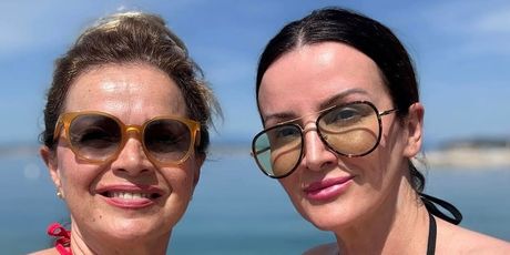 Sandra Bagarić i sestra Sanja - 2