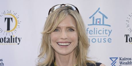 Courtney Thorne-Smith - 2