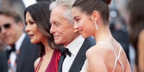 Catherine Zeta-Jones, Michael Douglas i kći Carys Zeta Douglas - 4