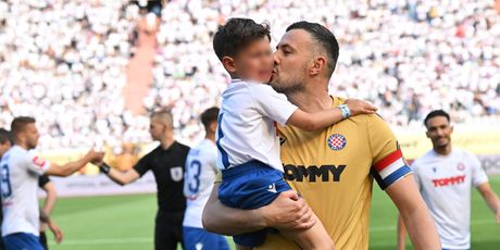 Danijel Subašić sa sinom
