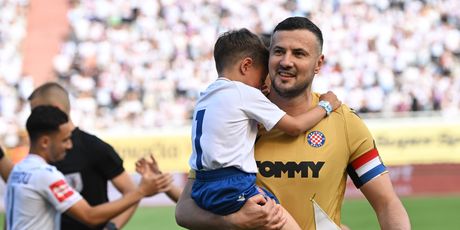 Danijel Subašić sa sinom