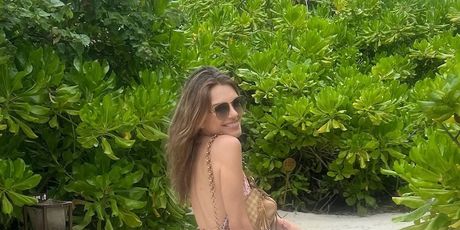 Elizabeth Hurley
