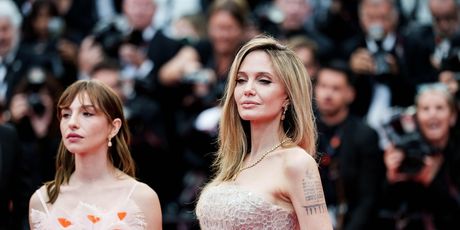 Angelina Jolie - 6