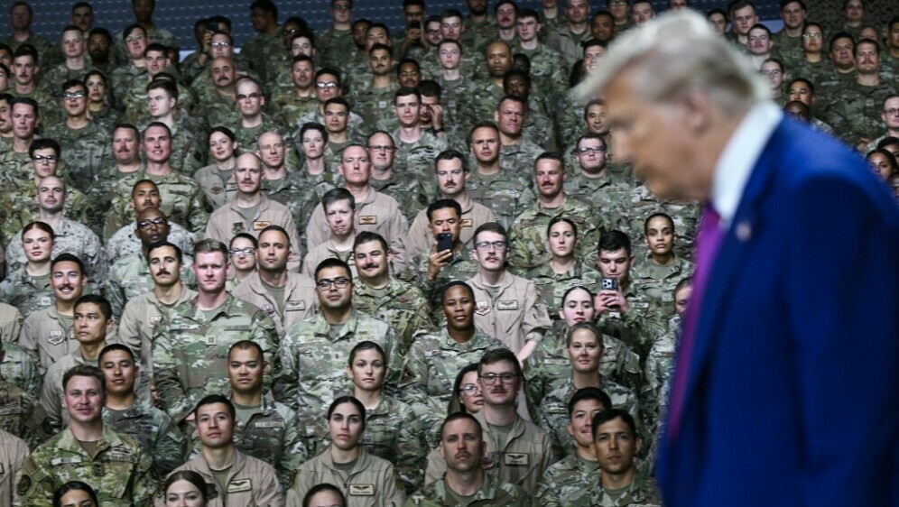Donald Trump s američkim vojnicima u Kataru